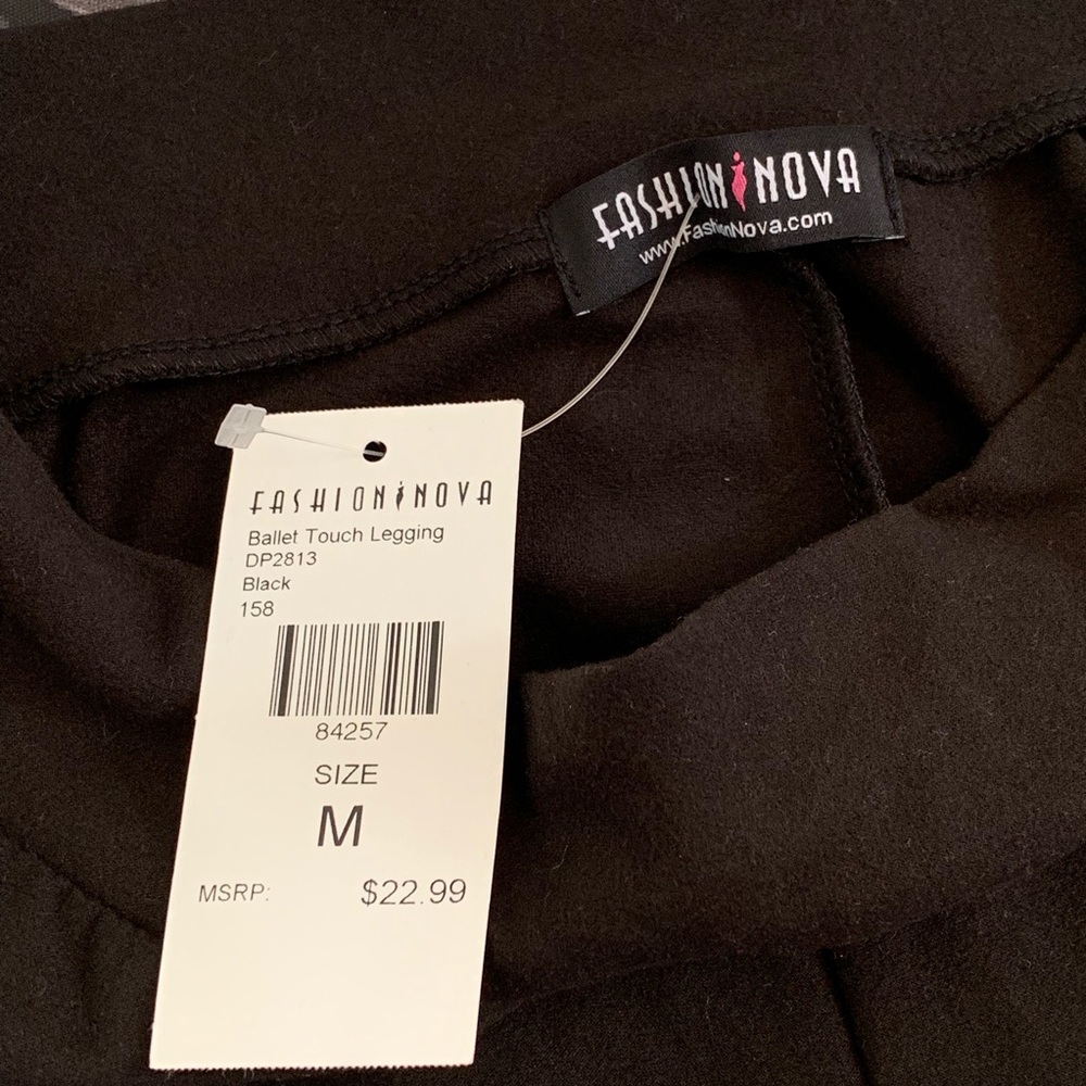 NWT Fashion Nova Lace Up Leggings - Picture 3 of 4